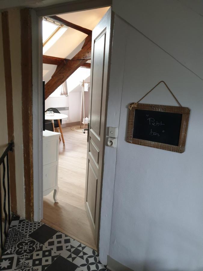 D'Anciennes "Chambres De Bonnes" Honfleur Eksteriør billede