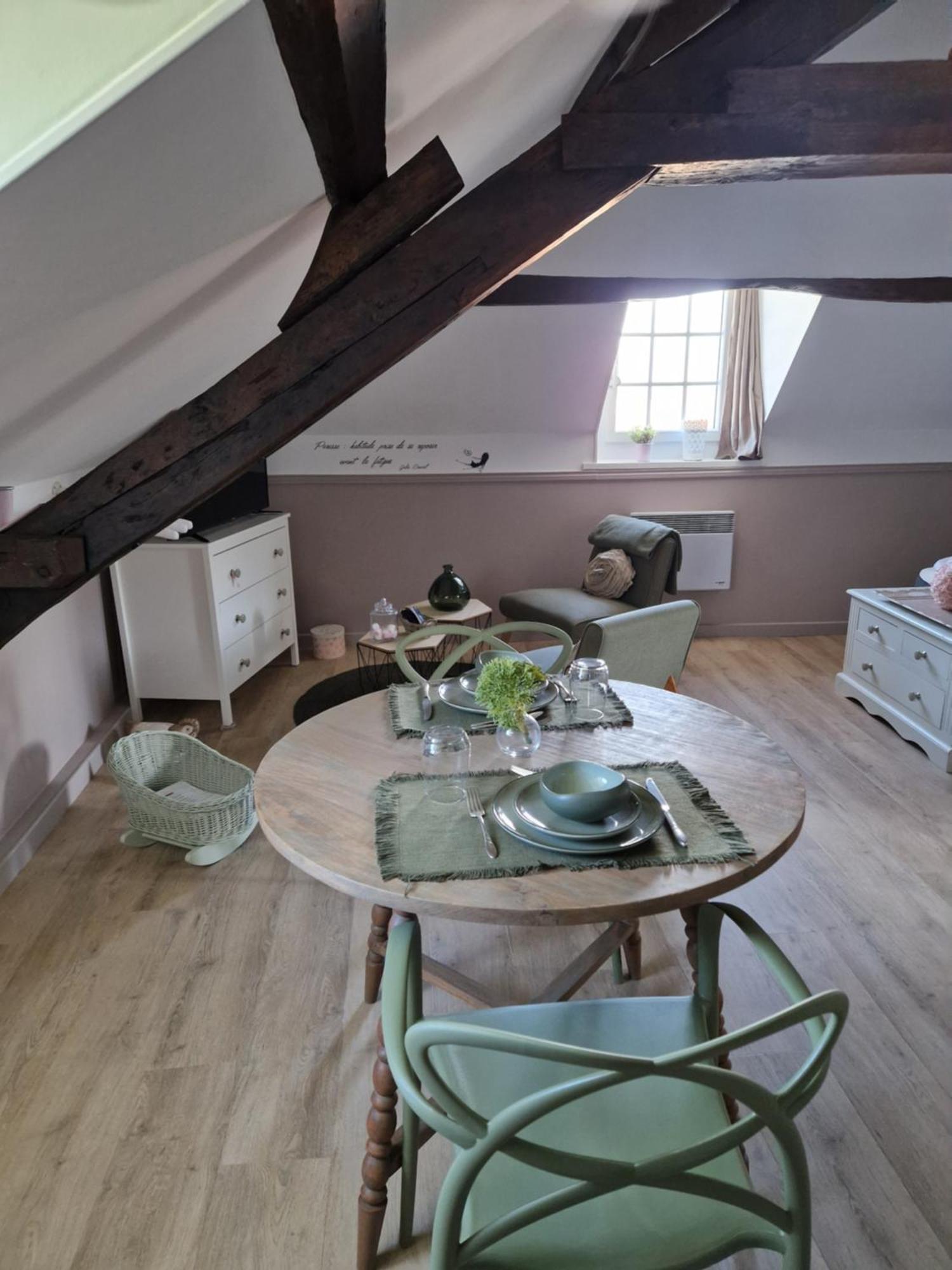 D'Anciennes "Chambres De Bonnes" Honfleur Eksteriør billede